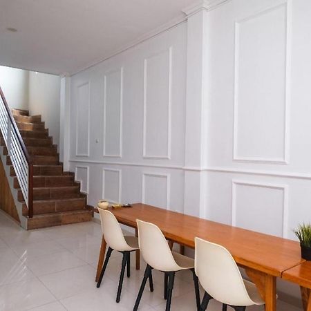 Urbanview Stay @H Jakal By Reddoorz Yogyakarta Eksteriør billede